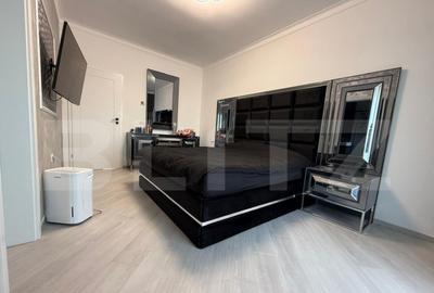 Casă cu 5 camere cu Teren 400 Mp în Remetea Mare