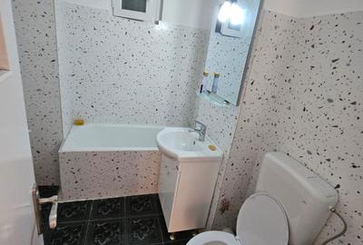 Apartament cu 4 camere decomandat în Eremia - 6