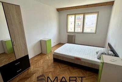 Apartament cu 4 camere decomandat, mobilat în Vasile Aaron - 2