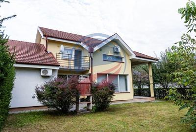 Vila superba cu cinci camere zona centrala - 1