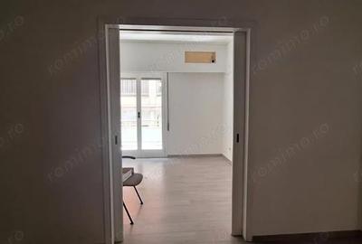 Spațiu comercial, de 70 mp, în Drumul Taberei