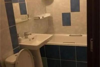 Apartament cu 2 camere decomandat în Girocului