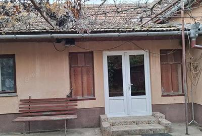 Casă cu 3 camere cu Teren 1080 Mp în Central - 5