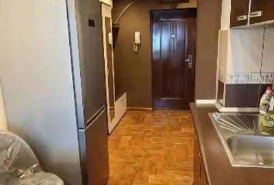 Apartament cu 2 camere decomandat în Micro 9 - 1