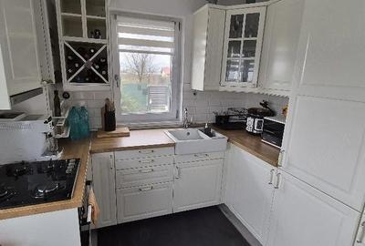 Casă cu Teren 400 Mp în Central - 2