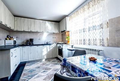 Vila luminoasa, gradina proprie, priveliste panoramica spre munti, Harman, Brasov - 1