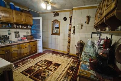 Casă cu 9 camere cu Teren 416 Mp în Central - 29