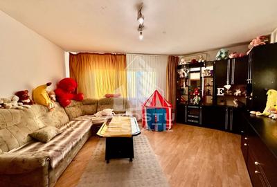 Apartament cu 3 camere semidecomandat, mobilat în Lunei - 3