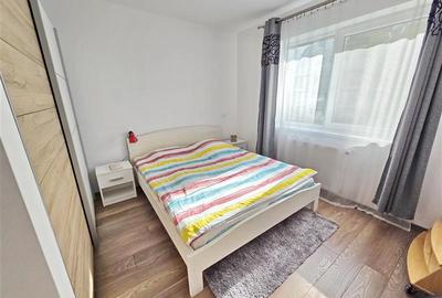 Apartament cu 2 camere semidecomandat în Tractorul - 17