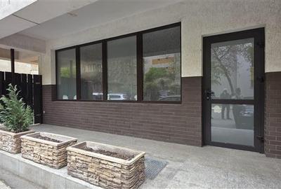 Spațiu comercial, de 40 mp, în Sebastian - 1