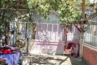 Branesti / IF - casa batraneasca din caramida cu teren de... - 22