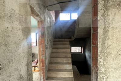 Casă cu 5 camere cu Teren 430 Mp în Central - 19