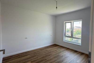 Duplex cu 5 camere cu Canalizare în Dumbrăvița - 10