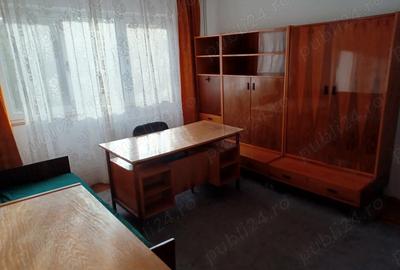 Proprietar inchiriez apartament decomandat,1 camera, ultracentral, Medicina - 2