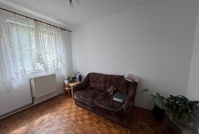 Apartament cu 3 camere decomandat în Ștrand