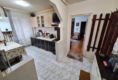 Apartament cu 4 camere în Săsar - 6