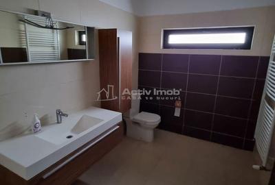 Casă cu 5 camere cu Teren 355 Mp în Central - 13