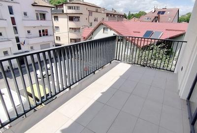 Apartament cu 3 camere semidecomandat, mobilat în Brașovul Vechi - 28
