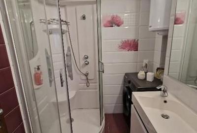 Apartament cu 3 camere decomandat, mobilat în P-ța Victoriei - 8