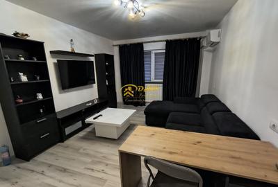 Apartament cu 2 camere decomandat în Nicolina
