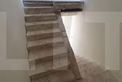 Casă cu 5 camere cu Teren 604 Mp în Ronaț - 10