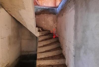 Casă cu 5 camere cu Teren 339 Mp în Pantelimon - 4