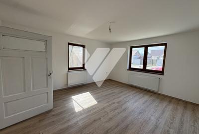 Casă individuală cu 3 camere cu Canalizare în Cristian - 4