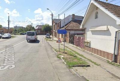 Casă cu potențial multiplu, 750 m de Palatul Culturii | Trafic intens - 1