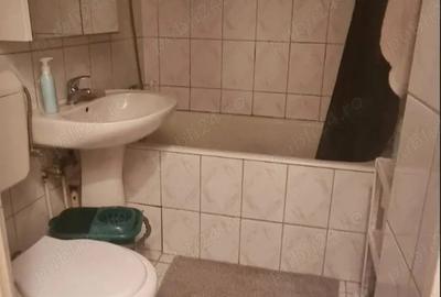 Apartament cu 3 camere semidecomandat în Ferentari - 1