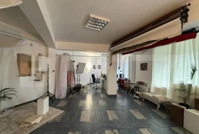 Apartament cu 3 camere decomandat în Central - 4