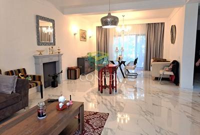 Otopeni- central, vila cu 5 camere de vanzare,  230 mp - 1