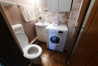 Apartament cu 3 camere decomandat în 13 Septembrie - 12