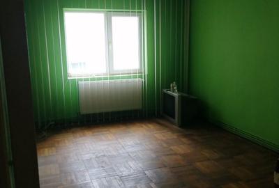 Apartament cu 3 camere decomandat în Exterior Vest - 5
