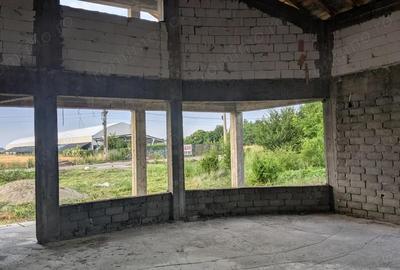 Casă cu 3 camere cu Teren 1000 Mp în Gagu - 2