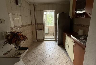 Apartament cu 2 camere decomandat în Micro 21 - 1