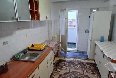 Apartament cu 3 camere decomandat în Radu Negru - 3