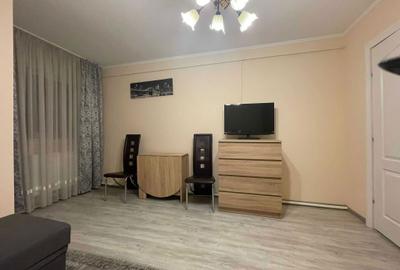Garsonieră semidecomandată în Baza 3 - 7