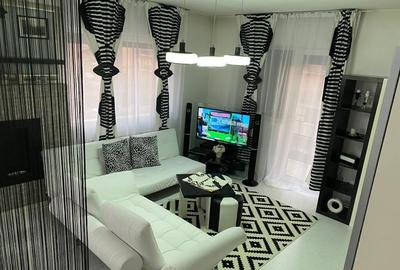 Oportunitate! Apartament 2 camere scara interioara/ parcare/ Plopilor - 1