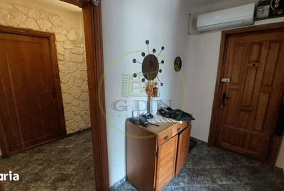Apartament cu 4 camere decomandat, mobilat în 1 Mai