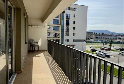Apartament cu 2 camere semidecomandat în Tractorul - 4