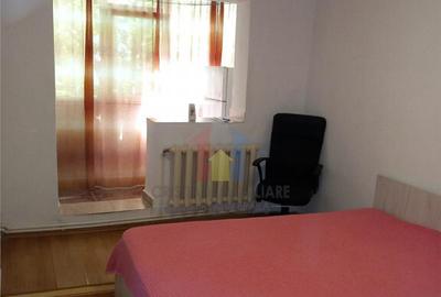 Garsoniera Mobilata si utilata, zona Bariera etaj 3
