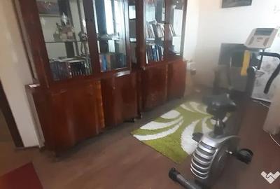 Apartament cu 3 camere decomandat în Central - 3