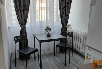 Garsonieră în Micro 3 - 3
