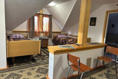 Casă cu 4 camere în Poiana Stampei - 1