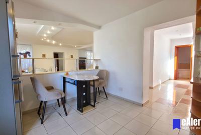 Spațiu comercial, de 192 mp, în Central - 21