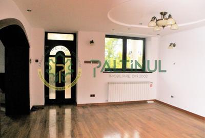 Casă individuală cu 5 camere cu Teren 250 Mp în Central - 8