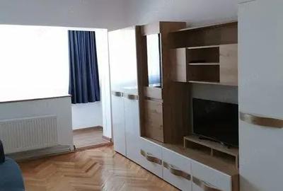 Apartament cu 2 camere în Vatra Luminoasă