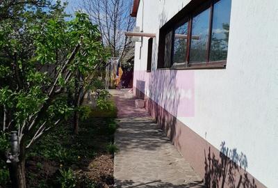 Casă individuală cu 5 camere cu Canalizare în Tineretului - 26