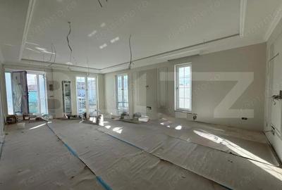 Casă cu Teren 600 Mp în Central - 2