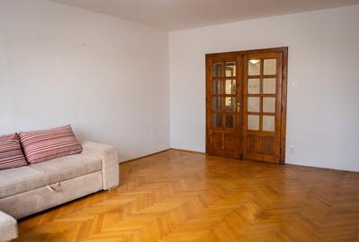 Decomandat - Spations - 2 bai - Langa Iulius Mall - 4